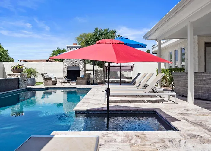 The Bridle Is Right | Saltwater Pool | Backyard Games Сasa de vacaciones